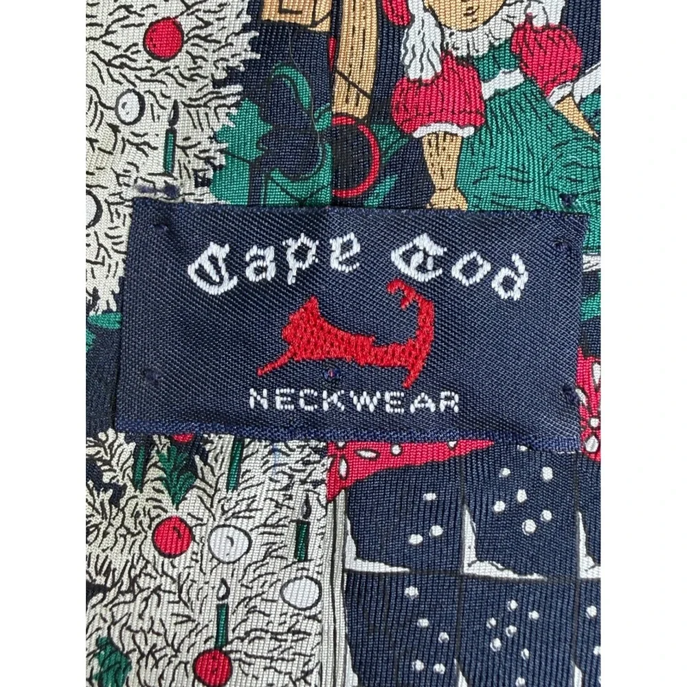 Cape Cod Neckwear Vintage Christmas Santa Workshop Novelty Print Silk Blend Tie